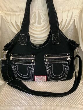TRUE RELIGION